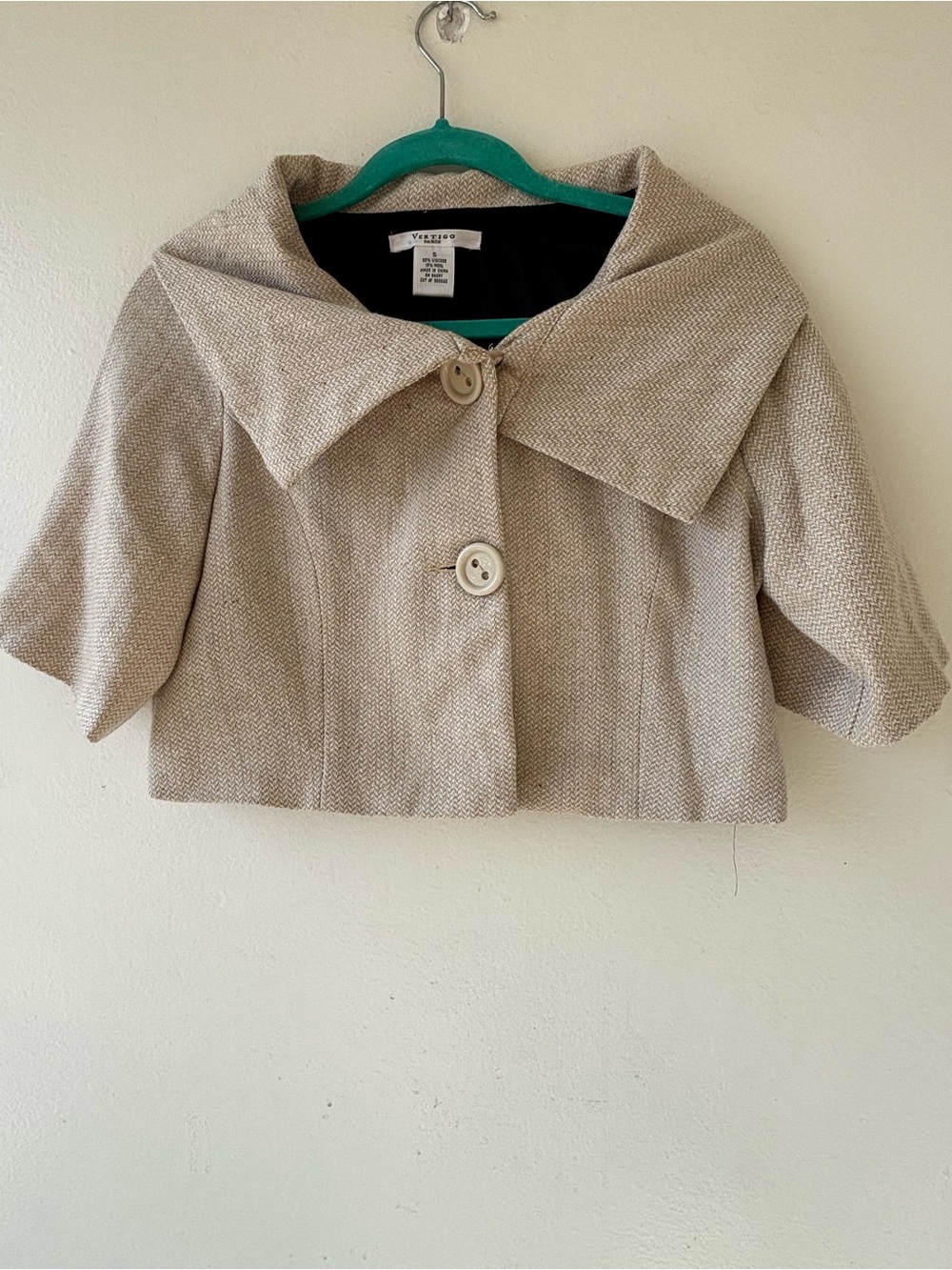 Vince Beige Cropped Coat with Wide Collar